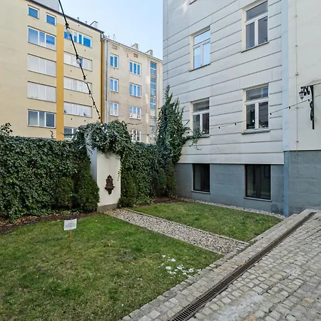 City Center - Cozy And Bright - Dobra 11 Варшава Екстер'єр фото