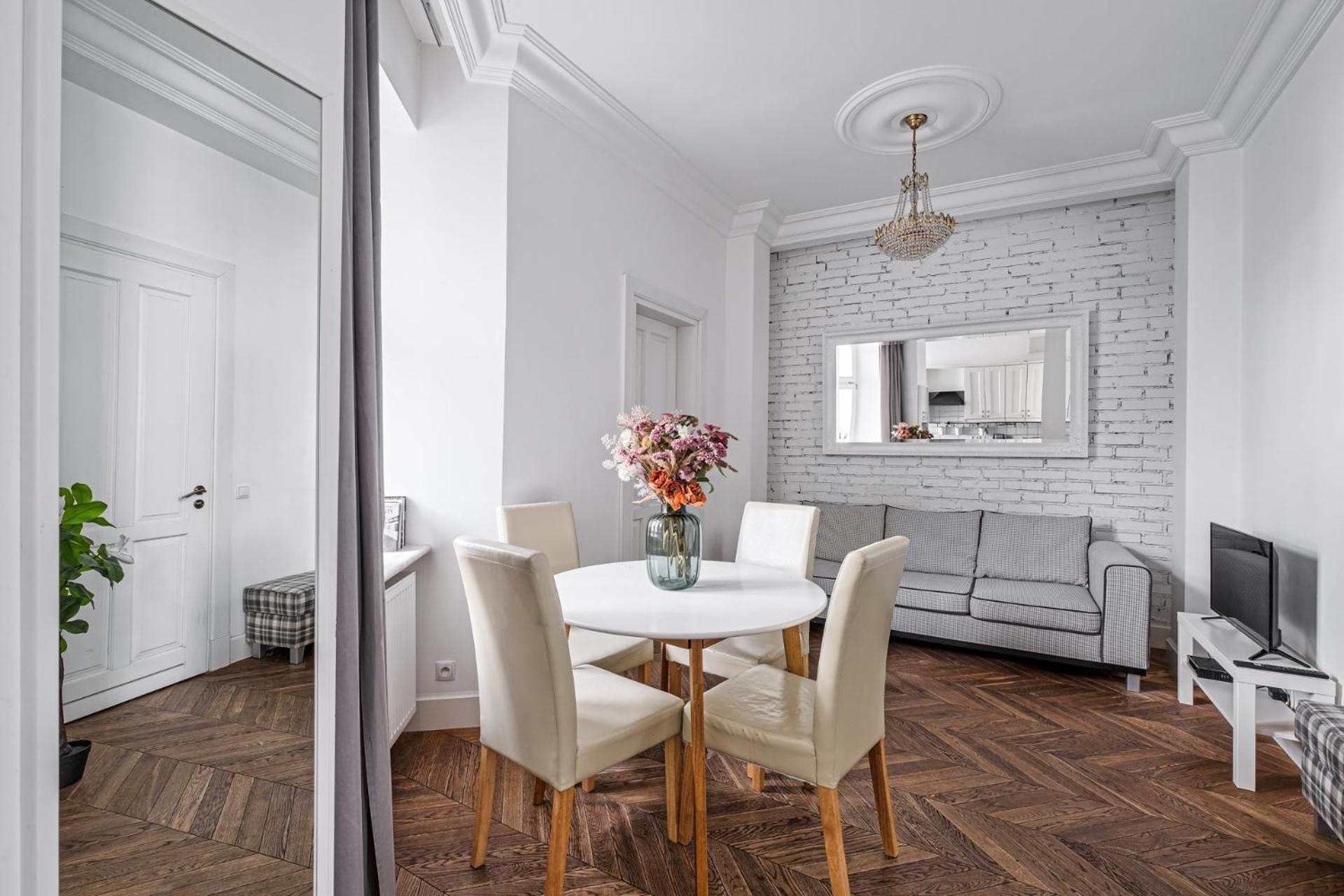 Center - Cozy And Bright - Dobra 11 Апартаменти